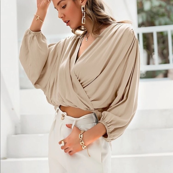 Floral print lantern long sleeve surplice crop top - Picture 9 of 9